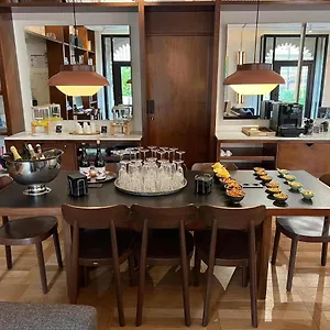 https://praktik-essens.topbarcelonahotels.com